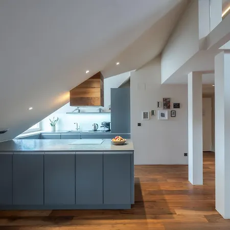 Authentic * 류블랴나